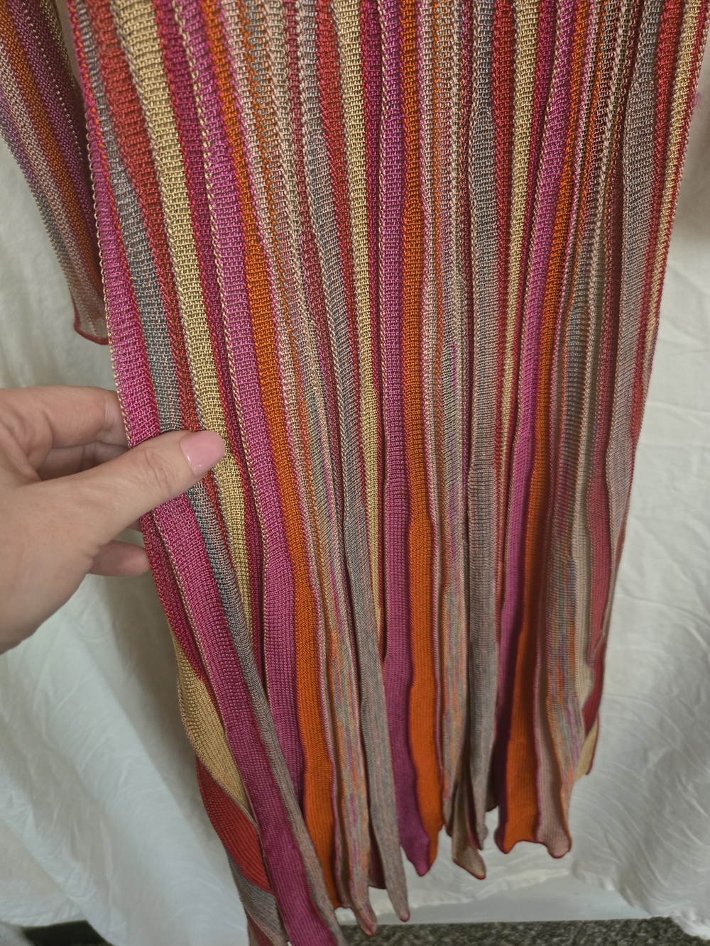 ⭐Missoni Striped V-Neck Sleeveless Dress in Pink, Red, Tan 4 - Picture 9 of 16